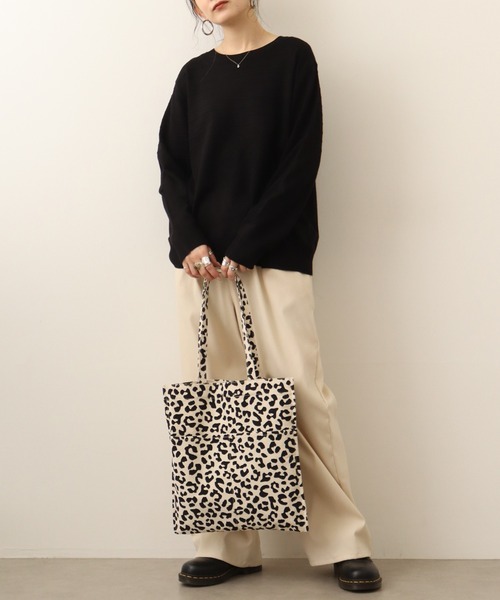 Chiaro（キアロ）の「chiaro プルオーバーニット（ニット/セーター・レディース・マスタード/ロイヤルブルー/オフホワイト/グレー/エメラルド/ブラック/レッド・40）」の17枚目の写真