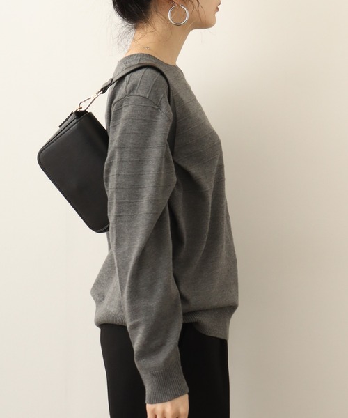 Chiaro（キアロ）の「chiaro プルオーバーニット（ニット/セーター・レディース・マスタード/ロイヤルブルー/オフホワイト/グレー/エメラルド/ブラック/レッド・40）」の19枚目の写真