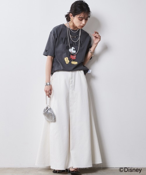 Disney(ディズニー)の「ディズニー ミッキーマウス/綿100%手書き風プリントTシャツ <大きいサイズ有>シックスタイル(Tシャツ/カットソー・レディース・ベージュ/オフホワイト/グレー・M/L/LL/3L/4L/5L)」の14枚目の写真