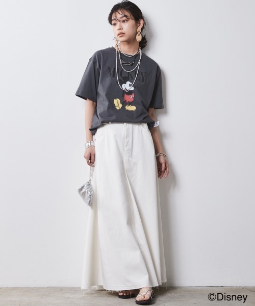 Disney(ディズニー)の「ディズニー ミッキーマウス/綿100%手書き風プリントTシャツ <大きいサイズ有>シックスタイル(Tシャツ/カットソー・レディース・ベージュ/オフホワイト/グレー・M/L/LL/3L/4L/5L)」の15枚目の写真