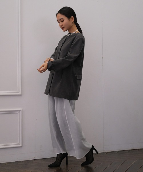 AKTE（アクテ）の「ショルダーパッド2WAYシャツ（シャツ/ブラウス・レディース・チャコールグレー/ダークグリーン・2/1）」の20枚目の写真