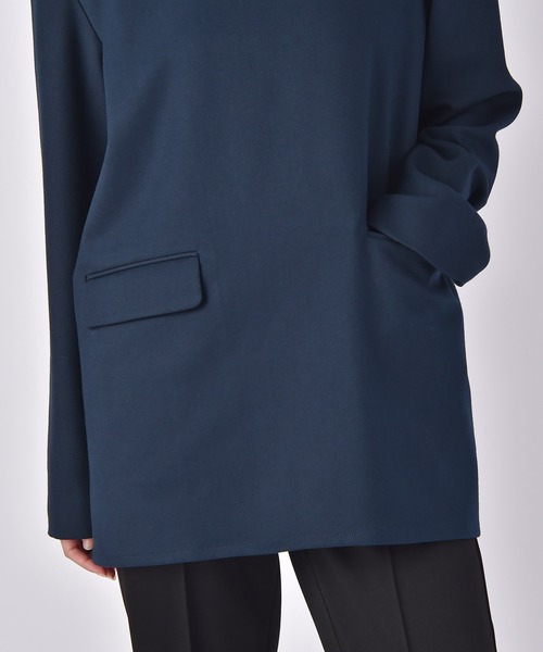 AKTE（アクテ）の「ショルダーパッド2WAYシャツ（シャツ/ブラウス・レディース・チャコールグレー/ダークグリーン・2/1）」の8枚目の写真