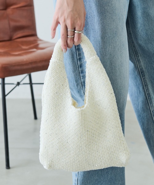 Aunt Marie's（アントマリーズ）の「スパンコールミニニットバッグ（ハンドバッグ・レディース・ブラック/ホワイト/ブルー・FREE）」の5枚目の写真