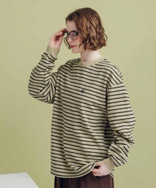 MUHET（ミュエータ）の「ロゴ刺繍ロンT（Tシャツ/カットソー・レディース・ブラック/オフホワイト/チャコールグレー/ベージュ・MEDIUM/X-LARGE）」の4枚目の写真