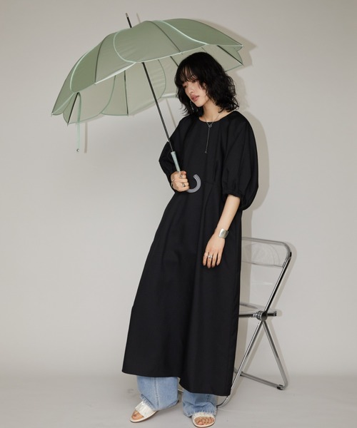 Aunt Marie's(アントマリーズ)の「フラワーカラークリアアンブレラ(長傘・レディース・イエロー/パープル/サックスブルー/グリーン・FREE)」の10枚目の写真
