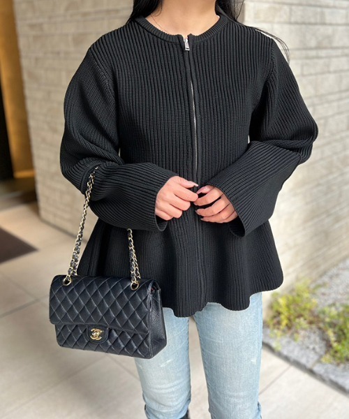 MODE ROBE（モードローブ）の「ペプラムニットブルゾン（ブルゾン・レディース・アイボリー/ブラック・FREE）」の9枚目の写真