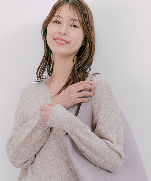Jayro（ジャイロ）の「Vネックプルオーバー（ニット/セーター・レディース・ブラック/ベージュ/ホワイト系その他/ピンク・M）」の6枚目の写真