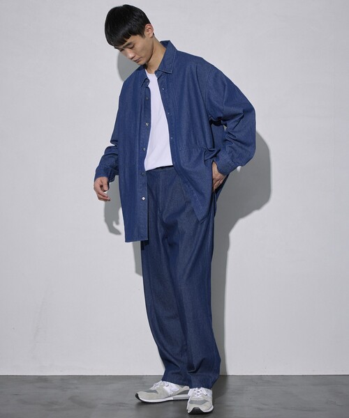 Firsthand（ファーストハンド）の「Firsthand/ファーストハンド オゾン加工デニムスラックス / タックテーパードデニムスラックス（デニムパンツ・メンズ・ブルー・L/M）」の12枚目の写真