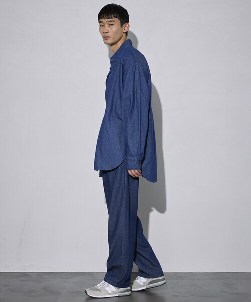 Firsthand（ファーストハンド）の「Firsthand/ファーストハンド オゾン加工デニムスラックス / タックテーパードデニムスラックス（デニムパンツ・メンズ・ブルー・L/M）」の13枚目の写真