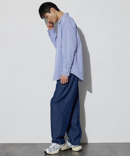 Firsthand（ファーストハンド）の「Firsthand/ファーストハンド オゾン加工デニムスラックス / タックテーパードデニムスラックス（デニムパンツ・メンズ・ブルー・L/M）」の22枚目の写真