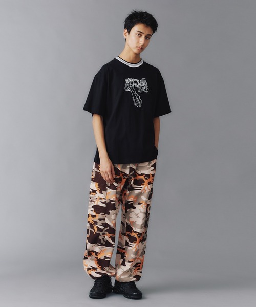 XLARGE(エクストララージ)の「THUG LIFE S/S TEE(Tシャツ/カットソー・メンズ・ブラック/グリーン/ネイビー・XL/L/M/S)」の9枚目の写真
