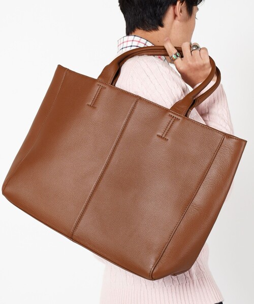 SHIPS（シップス）の「SC: カウレザー トートバッグ（トートバッグ・メンズ・ブラック系その他/ブラック/ブラウン/カーキ/ネイビー/グリーン/オレンジ/グレー/キャメル/ベージュ/ダークブルー/ダークグレー・ONE SIZE）」の11枚目の写真