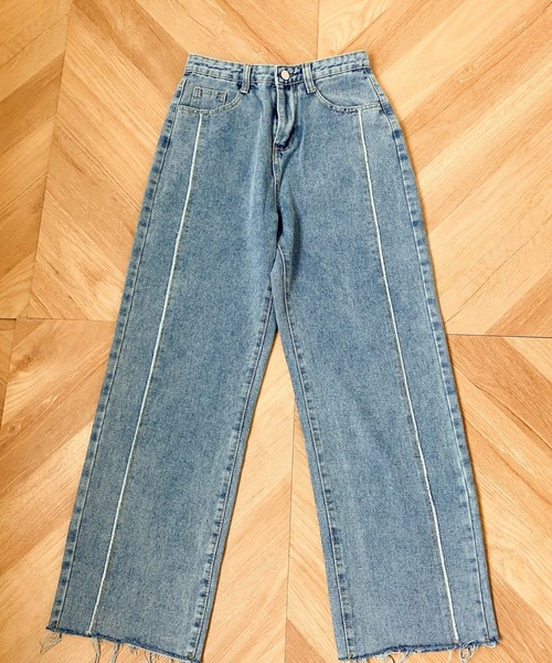 United store(ユナイテッドストア)の「サイドフリンジデニム(デニムパンツ・レディース・ライトブルー・M/S)」の19枚目の写真