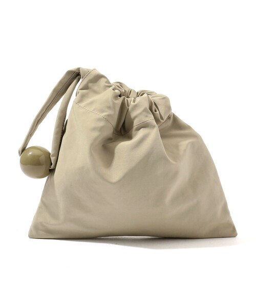 TOMORROWLAND （トゥモローランド）の「Bucket Baggage Ball Charm