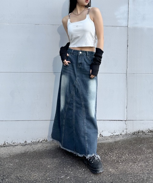 LVEU.(ラブユ.)の「【LVEU.】スターモチーフタンクトップ / トップス カットソー タンクトップ パット カップ チェーン クロップド ショート ワンポイント 星 スター コンパクト ブラック アイボリー グレー(タンクトップ・レディース・ホワイト/ブラック/グレー・FREE)」の16枚目の写真