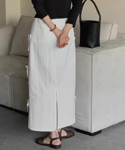 leune(ルネ)の「サイドリボンロングスカート(スカート・レディース・オフホワイト/ブラック・FREE)」の19枚目の写真