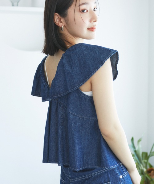VIS（ビス）の「【セットアップ対応】デニムフリルブラウス【洗える】（シャツ/ブラウス・レディース・ホワイト系その他4/ブルー系その他3/ブルー系その他4・FREE）」の3枚目の写真