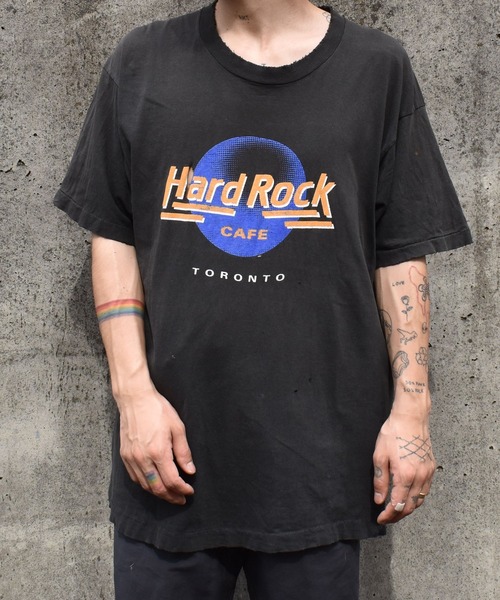 VINTAGE(ヴィンテージ)の「【ヴィンテージ古着】90's Hard Rock CAFE / ハードロックカフェ ロゴプリント Tシャツ(Tシャツ/カットソー・メンズ・ブラック・X-LARGE)」の1枚目の写真