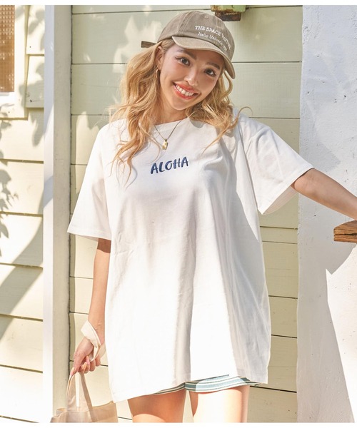 anap mimpi(アナップミンピ)の「ALOHA プリント×刺繍 コットン 半袖 ビッグ Tシャツ(Tシャツ/カットソー・レディース・ホワイト/ダークグレー/ラベンダー・FREE)」の15枚目の写真