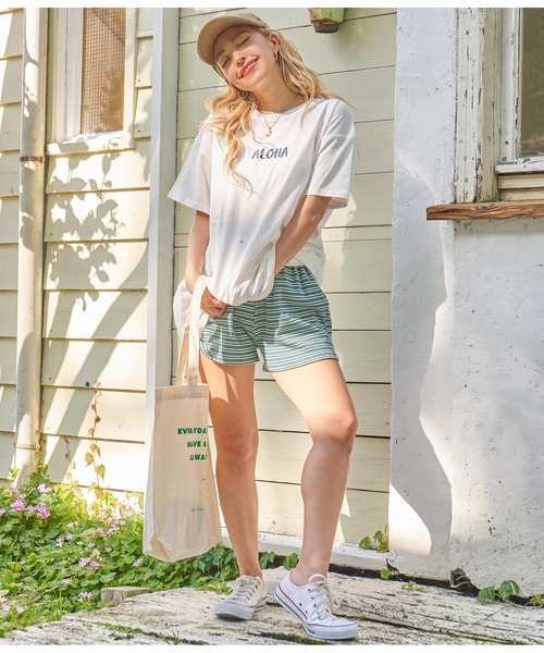 anap mimpi(アナップミンピ)の「ALOHA プリント×刺繍 コットン 半袖 ビッグ Tシャツ(Tシャツ/カットソー・レディース・ホワイト/ダークグレー/ラベンダー・FREE)」の18枚目の写真