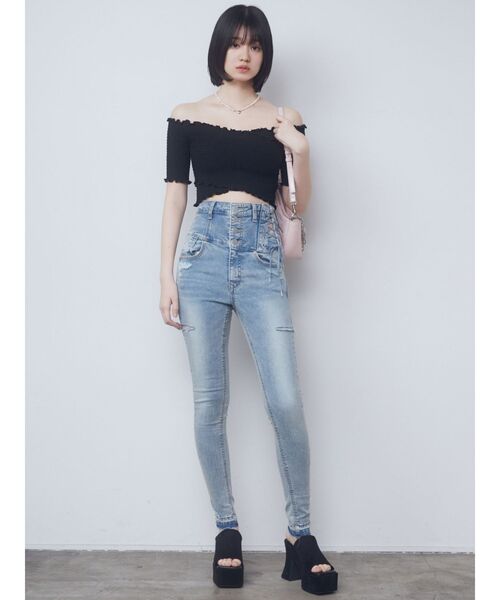 EMODA(エモダ)の「アシンメトリーレースアップハイウエストパギンス(デニムパンツ・レディース・ライトブルー/ブラック・SMALL/MEDIUM/X-SMALL)」の11枚目の写真