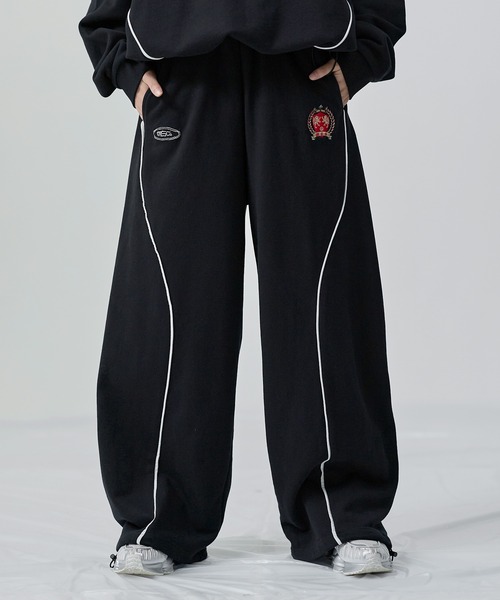 KMRii / レザーパイピングクロップドスウェットパンツ KMRii / レザーパイピングクロップドスウェットパンツ
