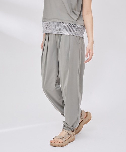 NERGY（ナージー）の「【水陸両用 ＆ UV】Aqua jersey リラックスパンツ（カーゴパンツ・レディース・ブラック/カーキ・M/S）」の2枚目の写真