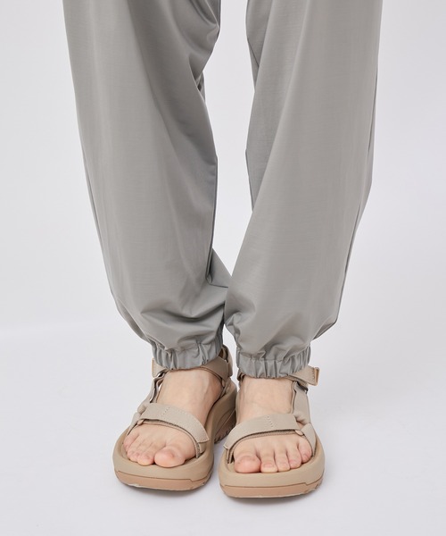 NERGY（ナージー）の「【水陸両用 ＆ UV】Aqua jersey リラックスパンツ（カーゴパンツ・レディース・ブラック/カーキ・M/S）」の15枚目の写真