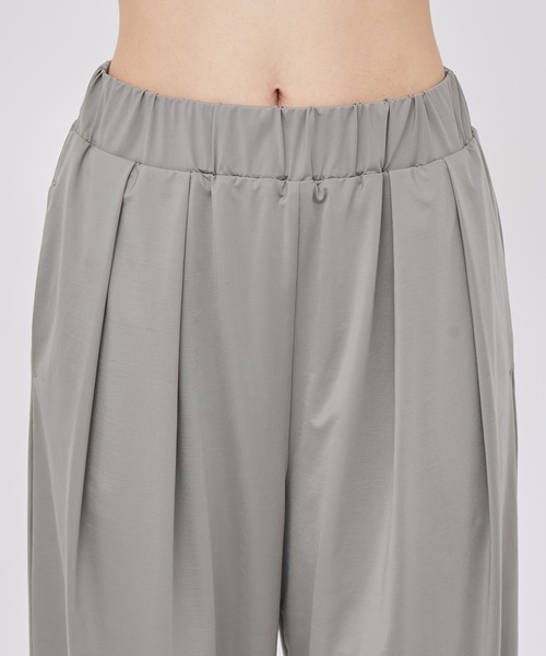 NERGY（ナージー）の「【水陸両用 ＆ UV】Aqua jersey リラックスパンツ（カーゴパンツ・レディース・ブラック/カーキ・M/S）」の14枚目の写真