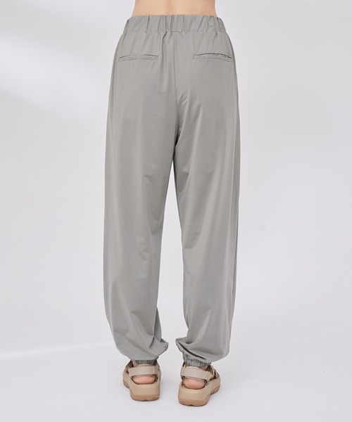 NERGY（ナージー）の「【水陸両用 ＆ UV】Aqua jersey リラックスパンツ（カーゴパンツ・レディース・ブラック/カーキ・M/S）」の20枚目の写真