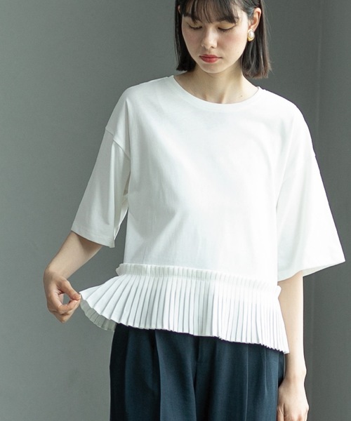 OPAQUE.CLIP(オペークドットクリップ)の「◆プリーツデザインドッキングトップス【洗濯機洗い可】(Tシャツ/カットソー・レディース・ブラック/ホワイト/ネイビー・36/38/40/42)」の4枚目の写真