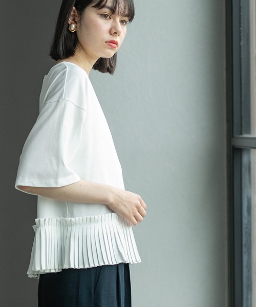 OPAQUE.CLIP(オペークドットクリップ)の「◆プリーツデザインドッキングトップス【洗濯機洗い可】(Tシャツ/カットソー・レディース・ブラック/ホワイト/ネイビー・36/38/40/42)」の5枚目の写真