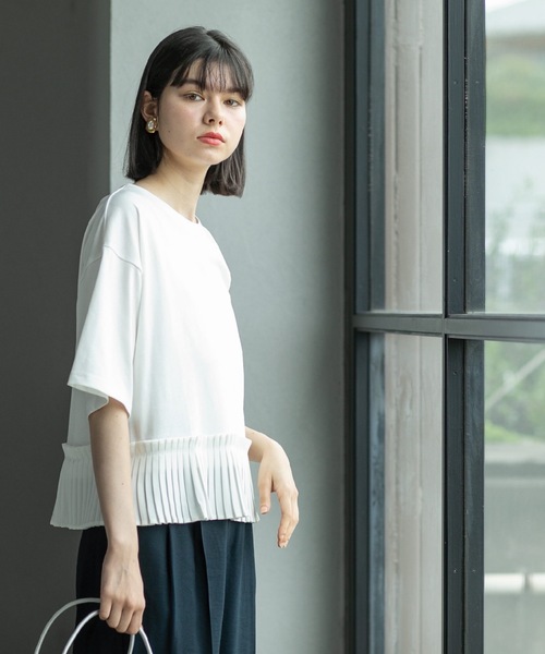 OPAQUE.CLIP(オペークドットクリップ)の「◆プリーツデザインドッキングトップス【洗濯機洗い可】(Tシャツ/カットソー・レディース・ブラック/ホワイト/ネイビー・36/38/40/42)」の8枚目の写真