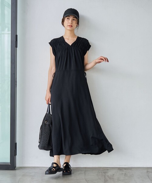 RONEL】ギャザーVネックフレアワンピース