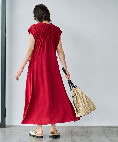 coen（コーエン）の「【RONEL】ギャザーVネックフレアワンピース（ワンピース・レディース・ブラック/ベージュ/レッド・S/M）」の19枚目の写真