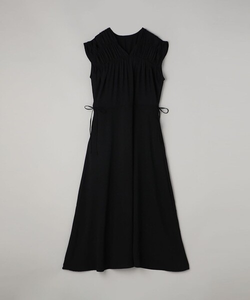 coen（コーエン）の「【RONEL】ギャザーVネックフレアワンピース（ワンピース・レディース・ブラック/ベージュ/レッド・S/M）」の8枚目の写真