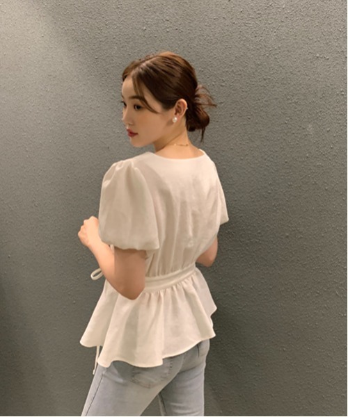 gossip！ロサンゼルス（ゴシップロサンゼルス）の「Vネックサイドリボンパフスリーブブラウス（シャツ/ブラウス・レディース・ブラウン/オフホワイト/ブルー・FREE）」の15枚目の写真