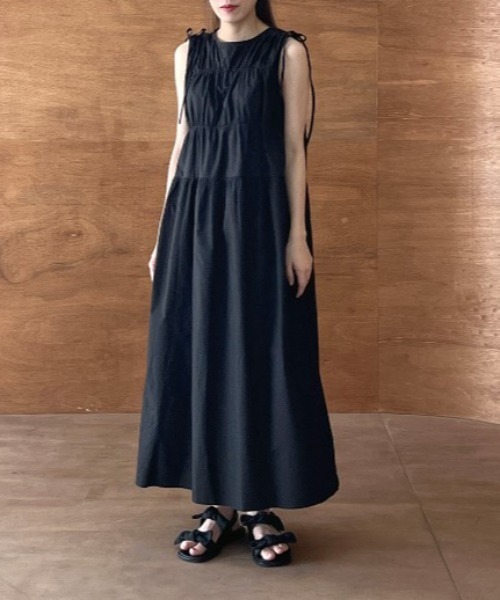 sorule（ソルレ）の「ショルダーリボンシャーリングワンピース（ワンピース・レディース・ブラック/アイボリー・FREE）」の3枚目の写真