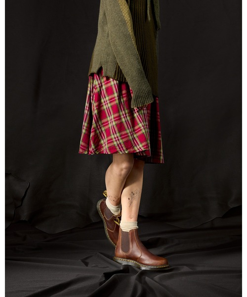 Dr. Martens（ドクターマーチン）の「Dr. Martens/ドクターマーチン AMBASSADOR 2976 チェルシー ブーツ 31987253（ブーツ・レディース・ブラウン・UK7/UK10/UK5/UK3/UK4/UK6/UK9/UK8）」の7枚目の写真