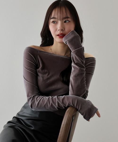 BLUEEAST(ブルーイースト)の「ベロアオフショルTシャツ(Tシャツ/カットソー・レディース・アイボリー/ブラック/ネイビー/モカ/ブラウン・MEDIUM)」の22枚目の写真