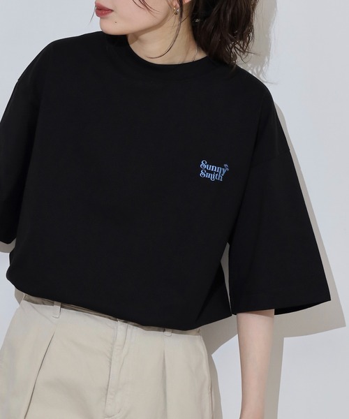 Sunny Smith(サニースミス)の「Sunnysmith 11.6ウルトラヘビーオンス Heavy Smith刺繍ロゴTシャツ(Tシャツ/カットソー・メンズ・ブラック・L)」の6枚目の写真