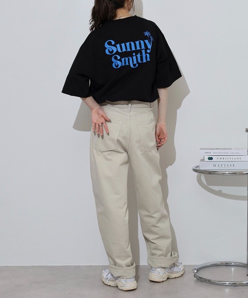 Sunny Smith(サニースミス)の「Sunnysmith 11.6ウルトラヘビーオンス Heavy Smith刺繍ロゴTシャツ(Tシャツ/カットソー・メンズ・ブラック・L)」の2枚目の写真