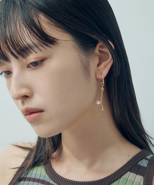 バーベル × パール チャーム ピアス（ピアス（両耳用））｜GOLDY