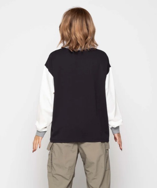 ROXY(ロキシー)の「BIG DEAL L/S TEE/ロキシーロゴオーバーサイズシルエット長袖ロンT(Tシャツ/カットソー・レディース・ブラック/ホワイト・LARGE/MEDIUM/SMALL)」の17枚目の写真