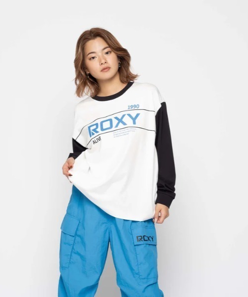 ROXY(ロキシー)の「BIG DEAL L/S TEE/ロキシーロゴオーバーサイズシルエット長袖ロンT(Tシャツ/カットソー・レディース・ブラック/ホワイト・LARGE/MEDIUM/SMALL)」の5枚目の写真