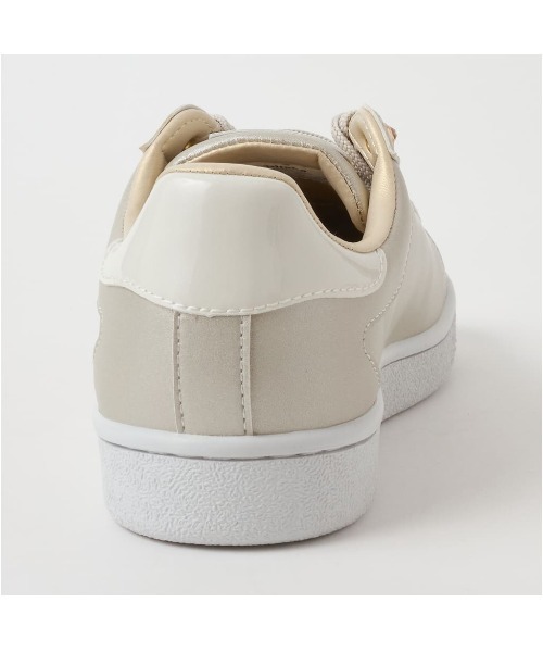 ビジュー付きパンチングスニーカー（スニーカー）｜+diana（プラス