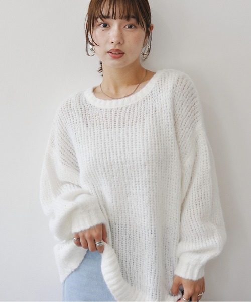 Meli rich(メリーリッチ)の「シアーメッシュニットプルオーバー(ニット/セーター・レディース・ブラック/オフホワイト/チャコールグレー/レッド・FREE)」の2枚目の写真