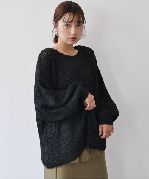 Meli rich(メリーリッチ)の「シアーメッシュニットプルオーバー(ニット/セーター・レディース・ブラック/オフホワイト/チャコールグレー/レッド・FREE)」の9枚目の写真