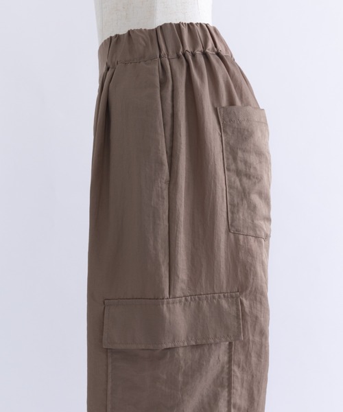 EN NEUME（エンノイム）の「【Set Up】Nylon Twill Cargo Pants（カーゴパンツ・レディース・ブラック/グレー/モカ・FREE）」の12枚目の写真