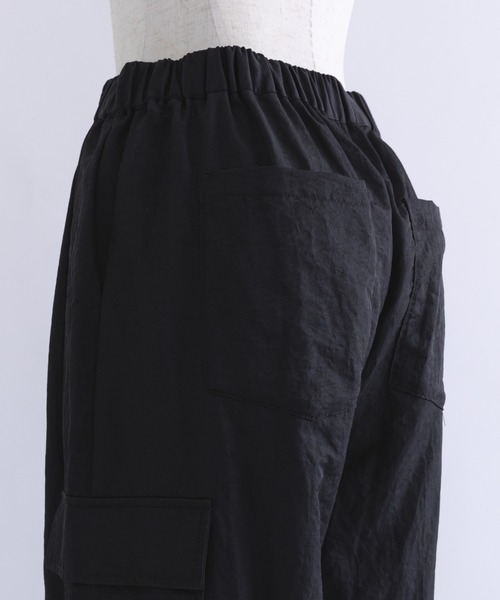 EN NEUME（エンノイム）の「【Set Up】Nylon Twill Cargo Pants（カーゴパンツ・レディース・ブラック/グレー/モカ・FREE）」の10枚目の写真